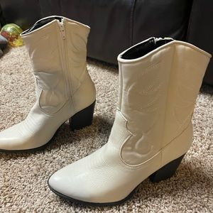 Women’s boots